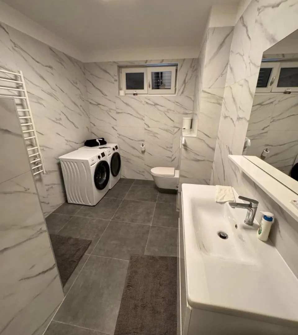 Villa Lazaric Apartment Adria Pula